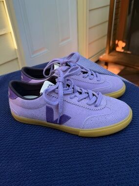 NWOT VEJA Volley Suede Low-Top Sneakers - Size 38